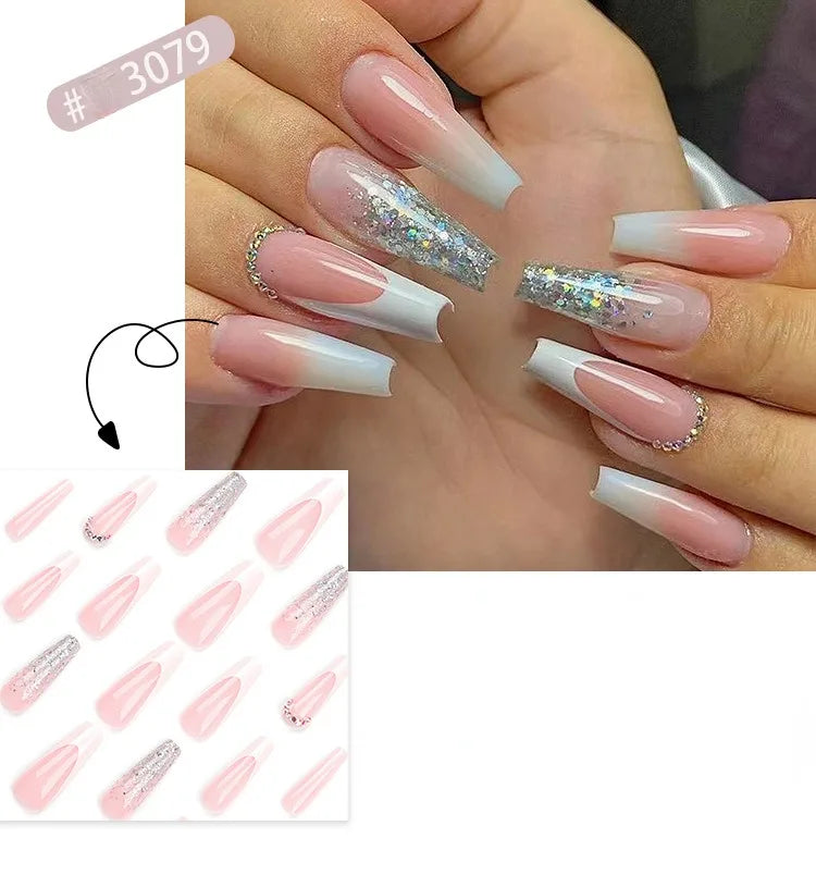 Caliente French Romance Faux Ongles Élégants