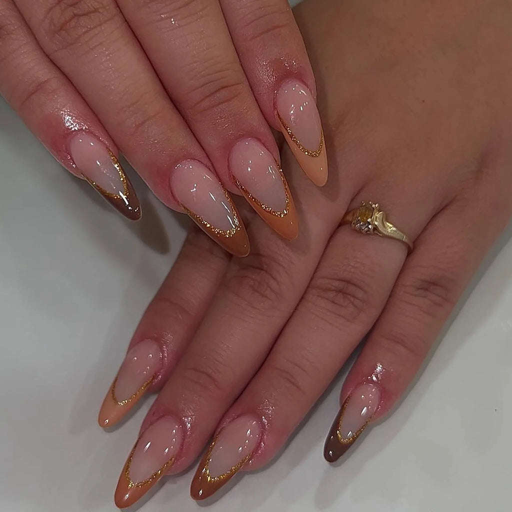 Caliente Golden Nude  Faux Ongles French Marron & Or