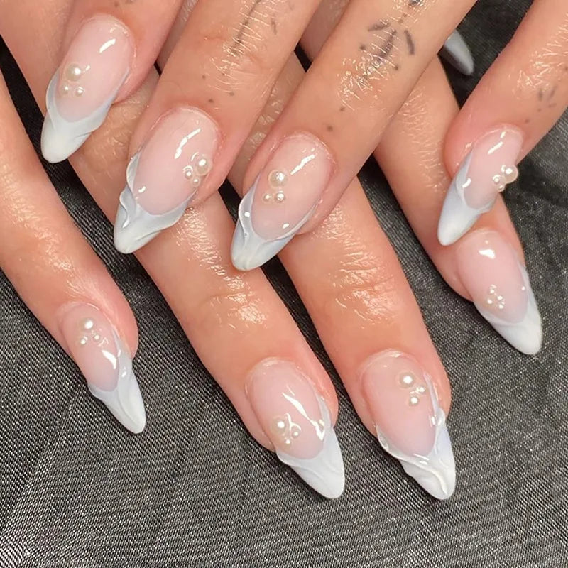 Caliente French Blossom Green Faux Ongles Élégants Réutilisables